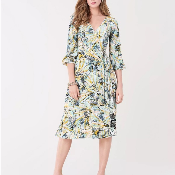 DVF Evelyn Reversible Crepe Midi Wrap Dress - Picture 5 of 6